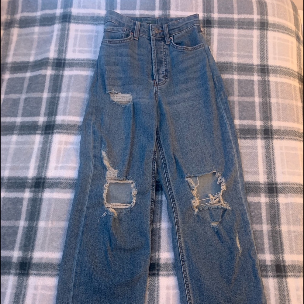 Ripped Mom Jeans